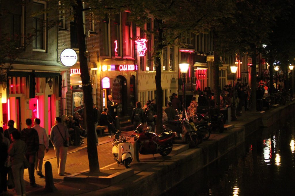 The best parties on King's day - Blog - Amsterdam Teleport Hotel